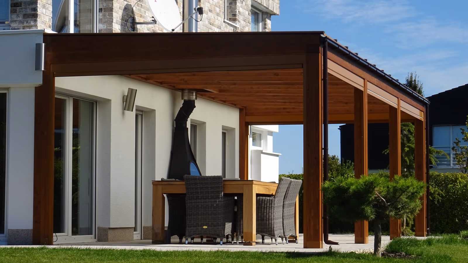 Drevená pergola Milano s ošetreným prírodným náterom dreva