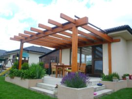 How to choose wooden pergola